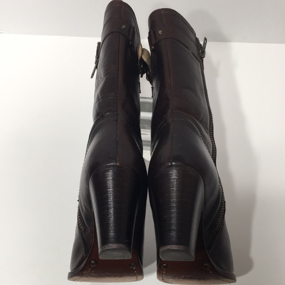 Frye brown boot with buckle - Picture 9 of 12